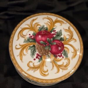 Mikasa Holiday Orchard Covered Lidded Candy/Trinket Dish In Box, Christmas Holly